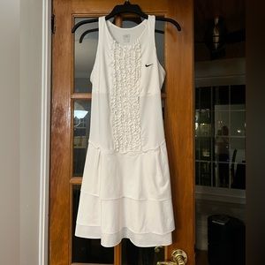 Nike Women’s Tennis Dress Size Small